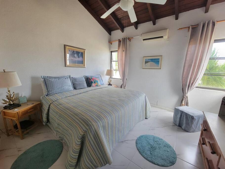 Appartamento 24 Maple Gardens Bridgetown Esterno foto