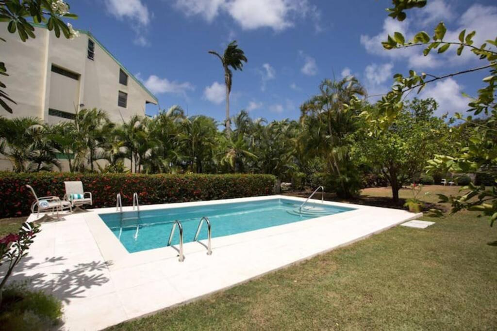 Appartamento 24 Maple Gardens Bridgetown Esterno foto